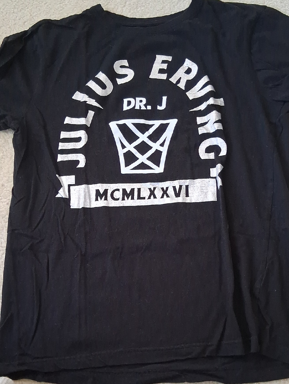 Dr. J Black Graphic T-Shirt - Julius Erving Basketball Logo Size L